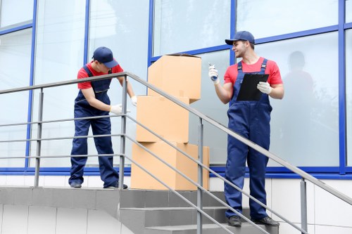 Moving van service in Swisscottage for local home removals