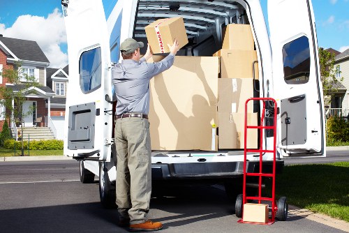 Careful moving support for flats and offices in Swisscottage