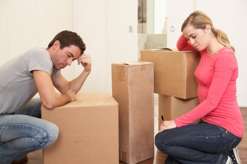 Professional removal van service for flats and apartments in Swisscottage